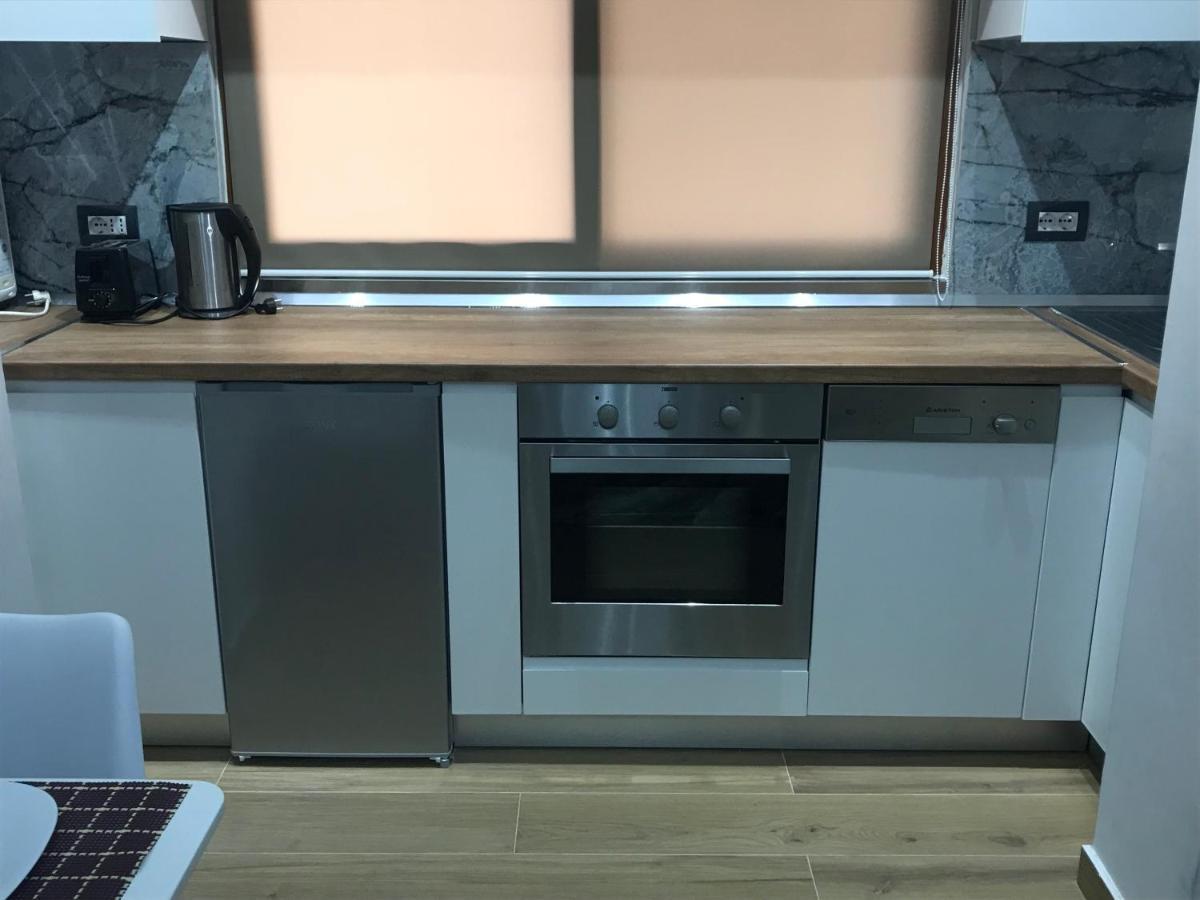 Durres Rebi Apartment Exteriör bild